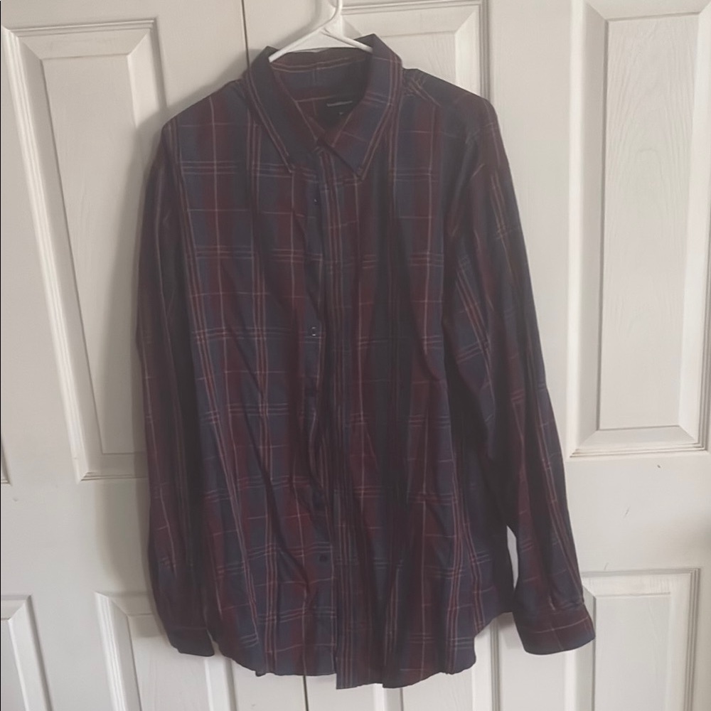Croft & Barrow Men's Navy and Red Plaid Shirt